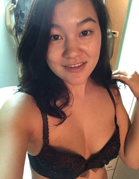 liskissesf onlyfans nude leaked