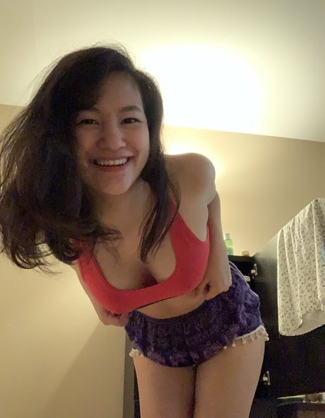 liskissesf onlyfans tits