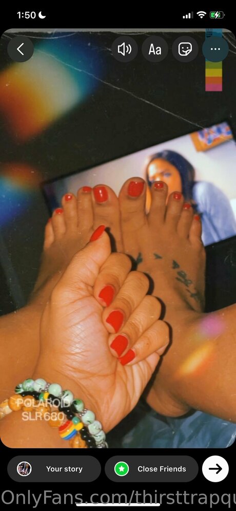 Queeen_ onlyfans archives