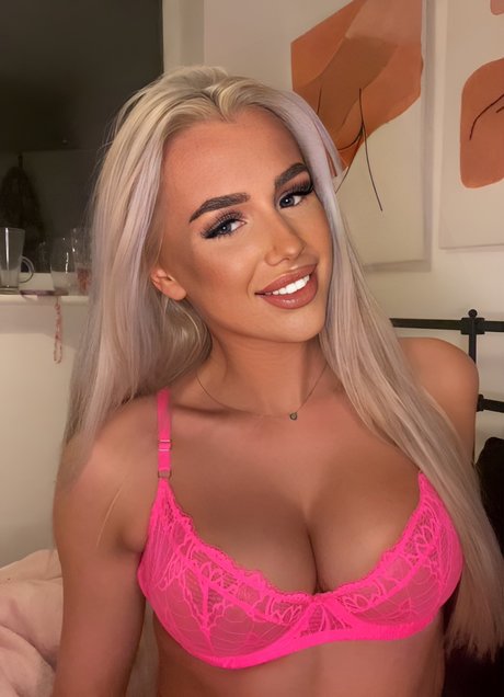 Autumn Jane onlyfans model