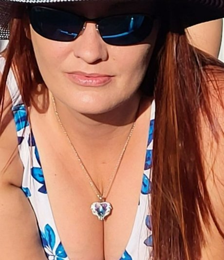 Ireland Rayee sexy onlyfans