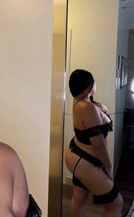 DIAMOND IN THE ROUGH SHE S TOUGH_ onlyfans nude pictures