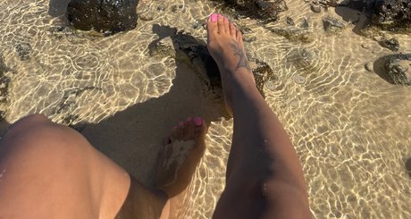 GODDESS SILK onlyfans strip tease