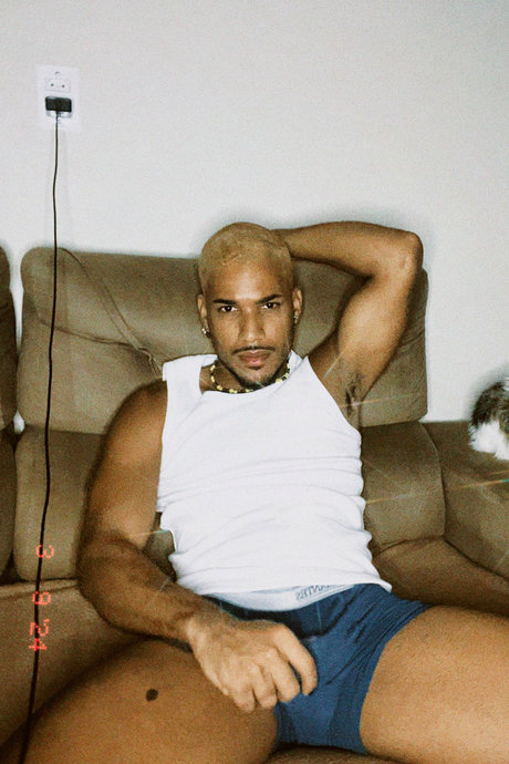 Luan_ onlyfans model