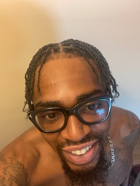 SlangHer810 onlyfans nudes