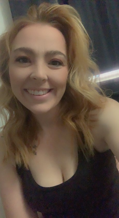 Nikol Red onlyfans leak nudes