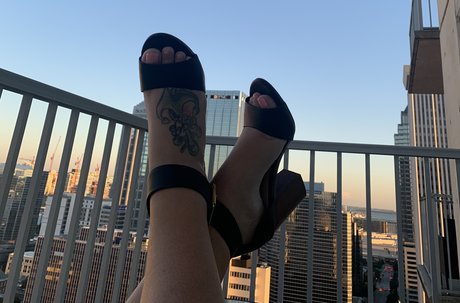 PrincessPeachy onlyfans strip tease