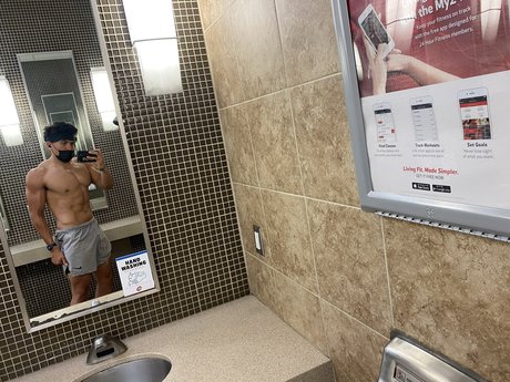 Patricio Riley onlyfans nude