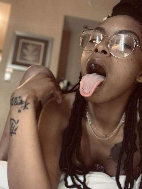 Key2yahHeart_ onlyfans pics