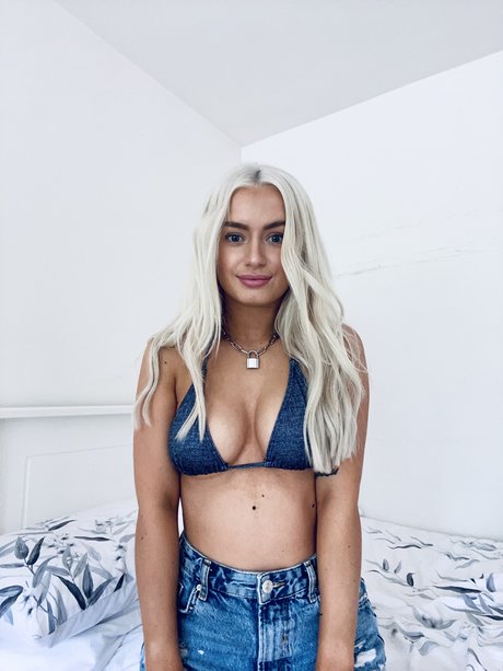 Hannah S onlyfans star