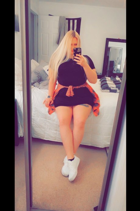 Joy S_ onlyfans leajs