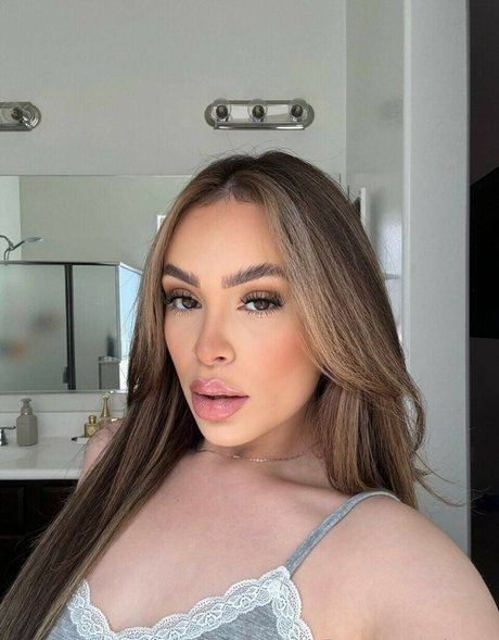 Rayleen Vega nude onlyfans