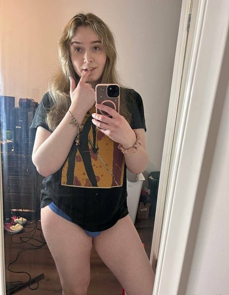 lilxwolfy onlyfans naked