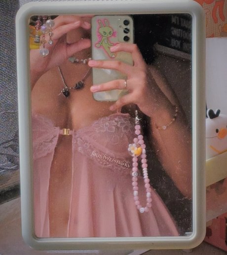 Shessnarky onlyfans leaked tits