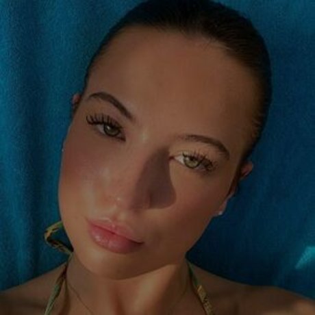 Antonia Chiara onlyfans nsfw