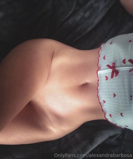 Alexandra Barbosa onlyfans.