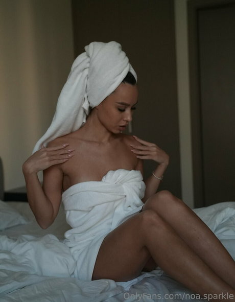 noa sparkle nude on onlyfans