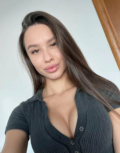 noa sparkle onlyfans nude