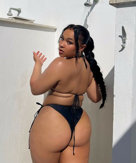 amielatisha onlyfans content