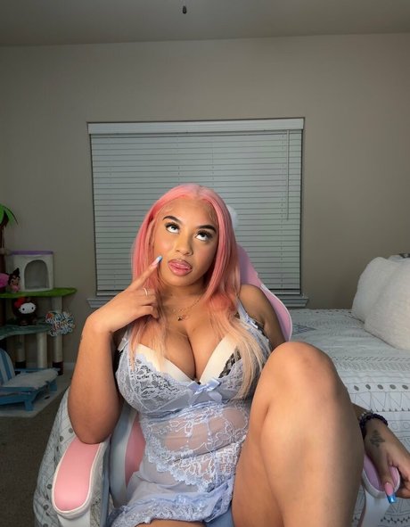 milkmamijasfree onlyfans leaked pics