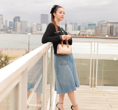 Aya Nakamachi onlyfans strip tease