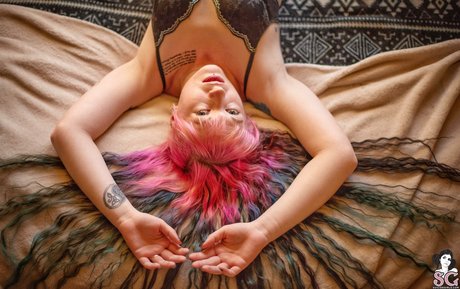 Venomousrose topless onlyfans