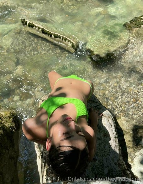 asian cheerleader onlyfans hot sexy snapshot