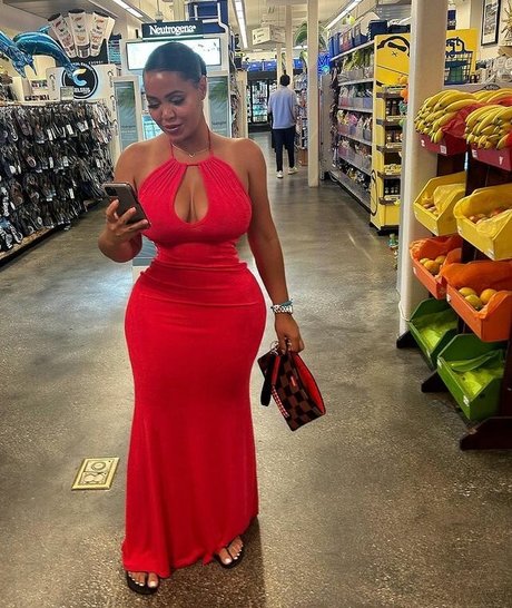 Roxsana Diaz onlyfans model