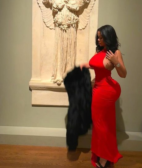 Roxsana Diaz on onlyfans