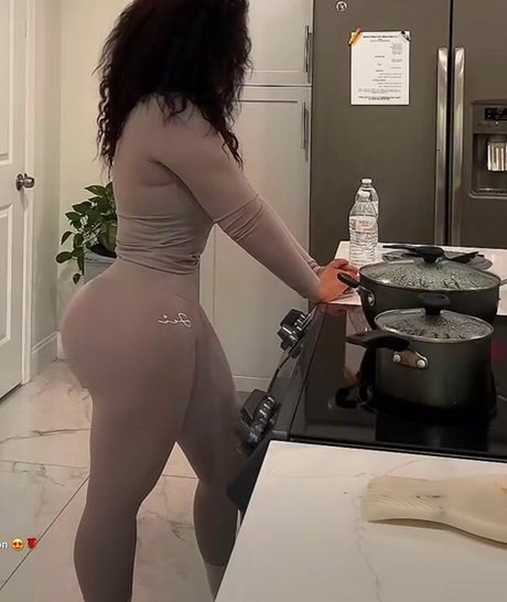 Roxsana Diaz nudes only fans