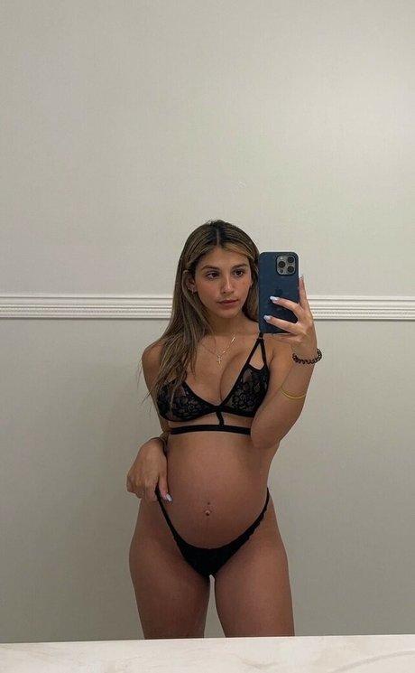 ellaabailey onlyfans boobs