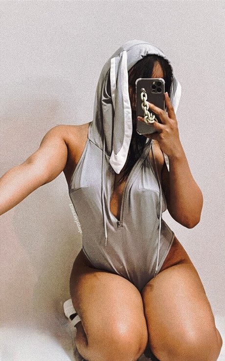 Fairy Mary onlyfans posts