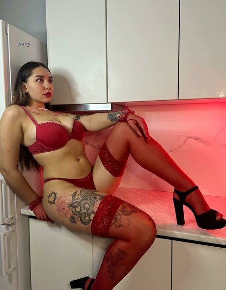 leya le onlyfans picture