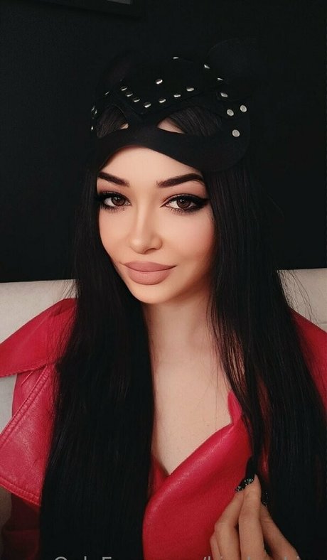 kisha kiss only fans naked