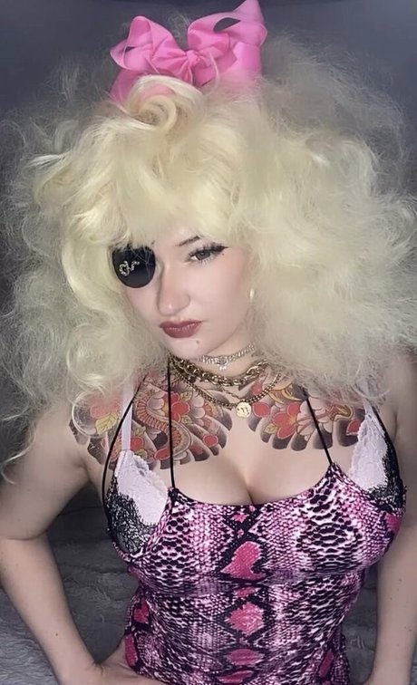 venom wifey nude only fans