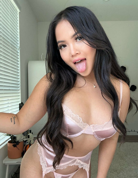 willow west onlyfans naked