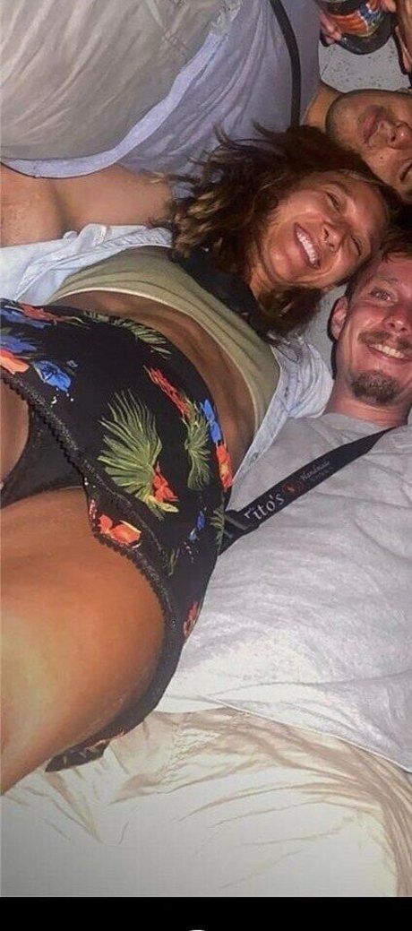 Nikita Crump nude onlyfans leak