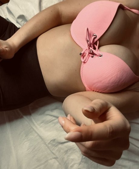 laurabeibe leak onlyfans nude