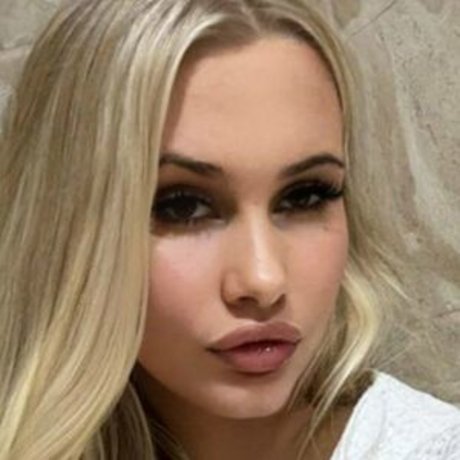 kaitlin pierce strip onlyfans