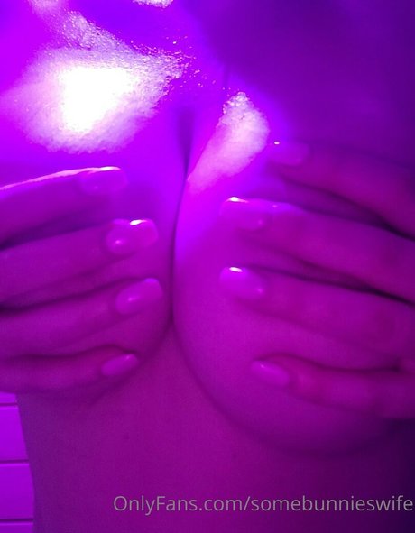 somebunnieswife only fans