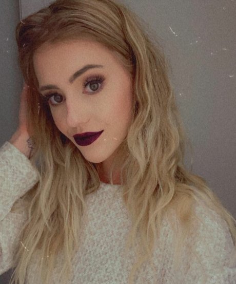 Abby After Dark onlyfans free