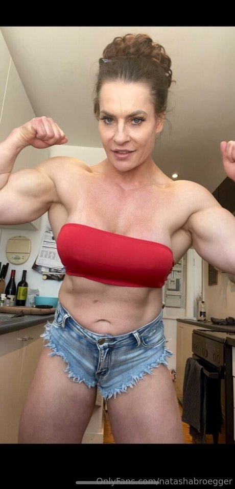 Athenemusclegoddess nude onlyfans leaks