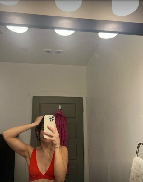 kylienelson onlyfans lean