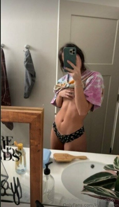 kylienelson onlyfans nudes
