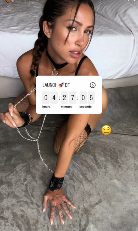 Caroline Einhoff onlyfans naked