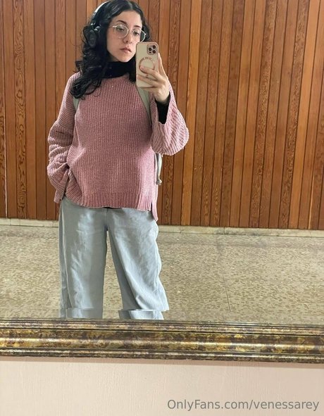 venessarey onlyfans sex