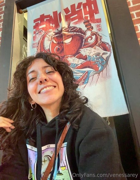 venessarey onlyfans joi