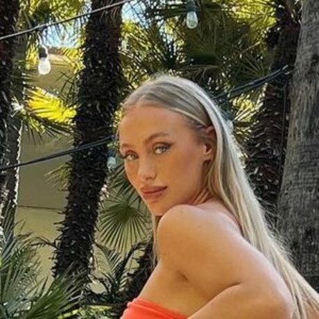 Guusje Van Geel onlyfans leaked.