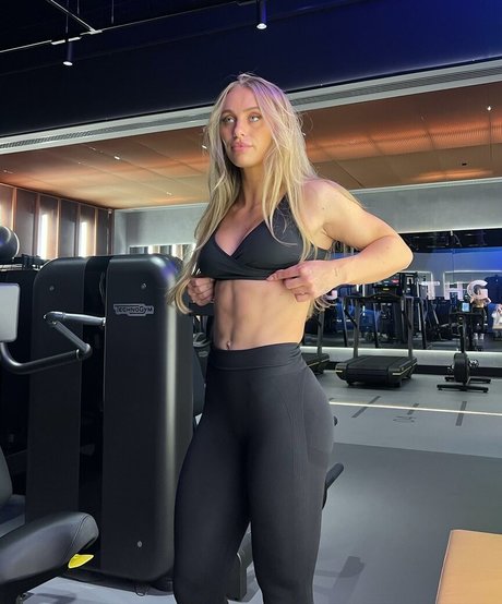 Guusje Van Geel onlyfans photos