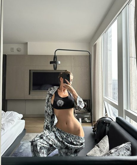 Alina garage nude onlyfans leaked